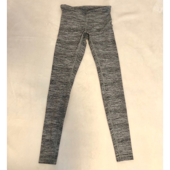 Lululemon Wunder Under III: Size 4 - Picture 5 of 10